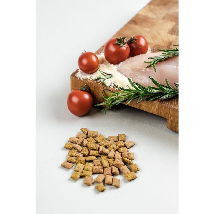 Лакомство для кошек Savory 60 г - курица и сыр - masterzoo.ua