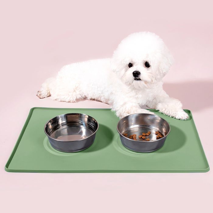 Pet Fun коврик под миски для собак 48х30х0,8 см - зеленый - masterzoo.ua